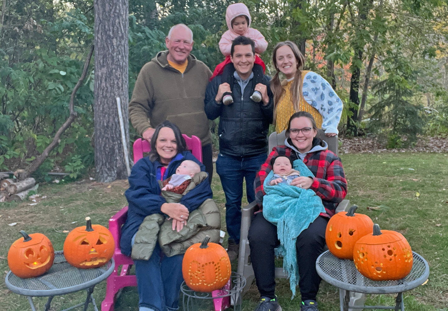 Image of the 2023 Sundin, Ray, bellamy family pumpkin carving party  