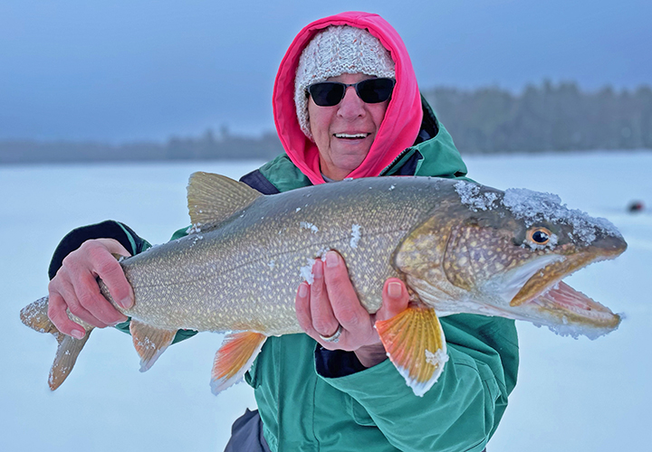 Ice fishing Lake Trout with artificial and dead bait! 